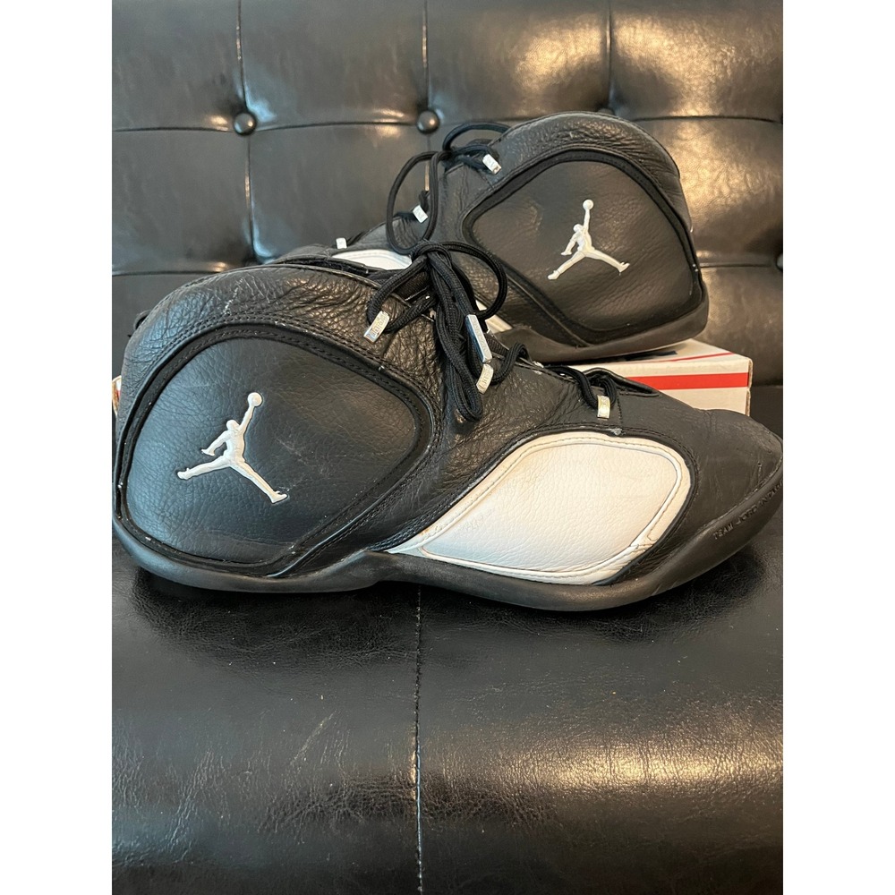 Vintage Jordan Team Reign Black White
